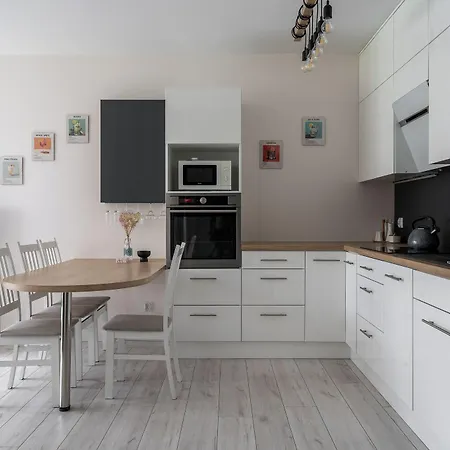 Rentplanet - Teczowa *